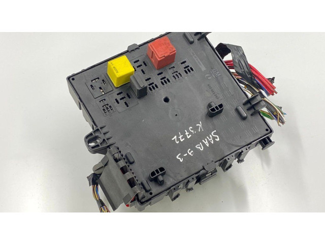 Блок предохранителей 12766741, 00023832 Saab 9-3 Ver2