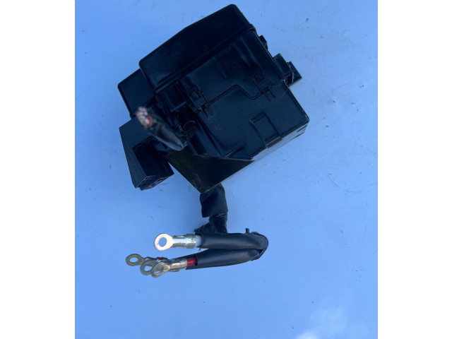 Блок предохранителей Mitsubishi L200