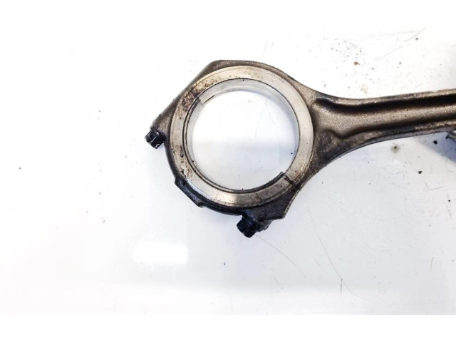 Поршень с шатуном Skoda Superb B5 (3U)