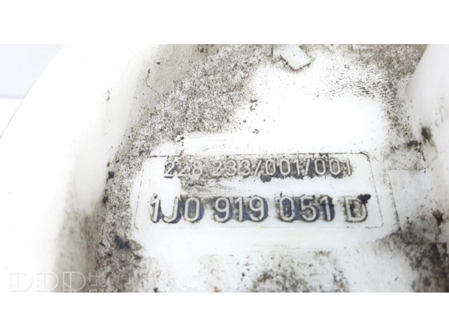 Насос топлива (в топливном баке)