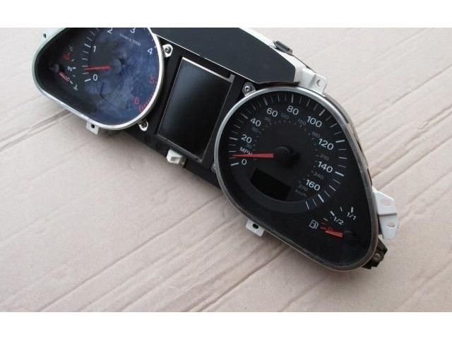 Панель приборов    Audi A6 S6 C6 4F       