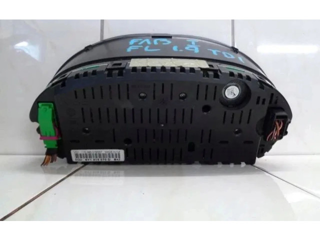 Панель приборов Skoda Fabia Mk1 (6Y)