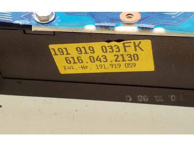 Панель приборов 191919033FK, 191919059   Volkswagen Golf II       