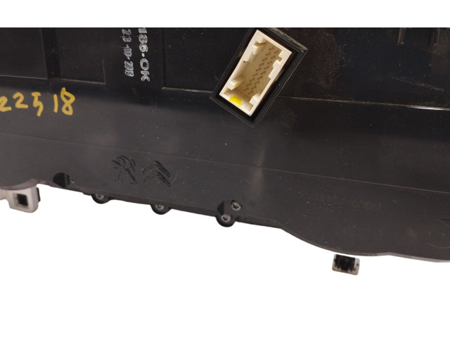 Панель приборов    Peugeot Partner III       