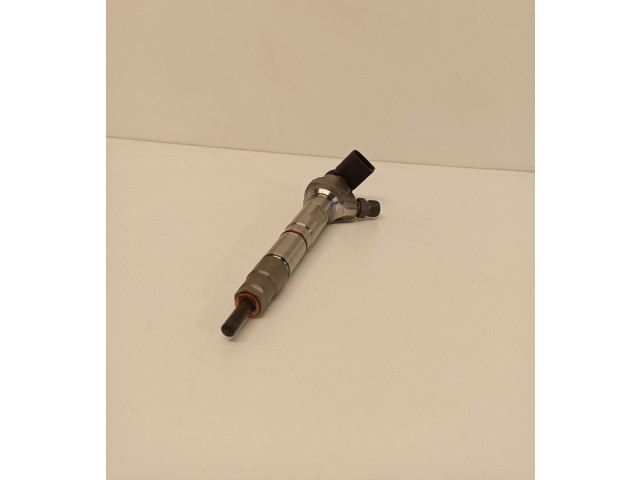 Форсунка 05L130277E    Audi A5   