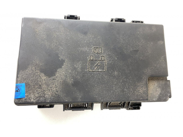 Блок предохранителей  68194607AE, 68194607AE   Jeep Grand Cherokee    