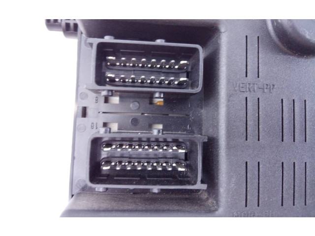 Pojistková skříňka Řídící jednotka BSM 9641428380, E3-B2-35-1   Citroen Berlingo 2001