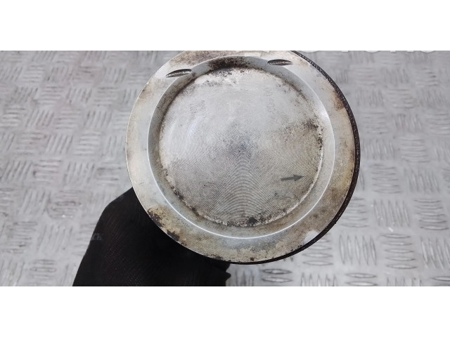  Поршень с шатуном B5254T10   Volvo S80  