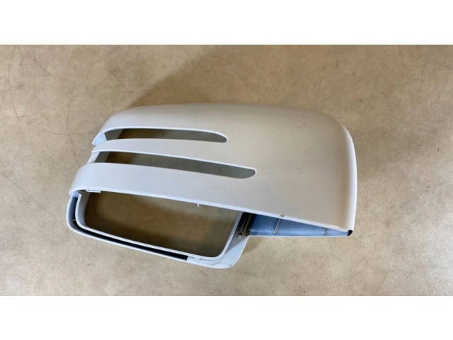 Пластиковая отделка зеркала