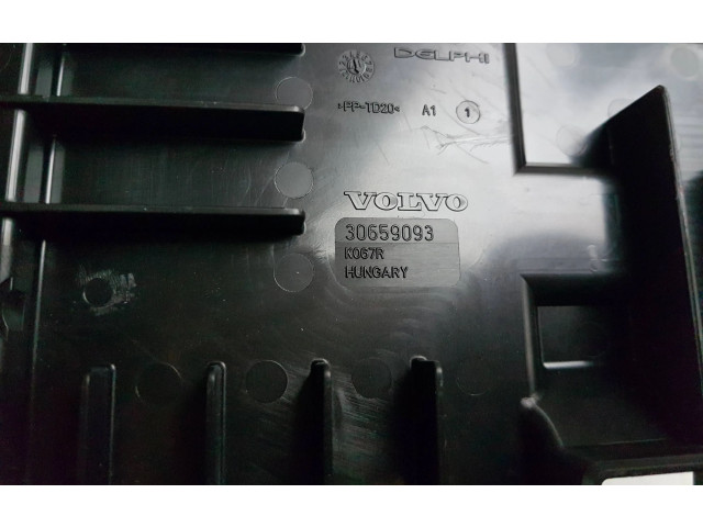 Блок предохранителей 30659092, 30659093 Volvo S60