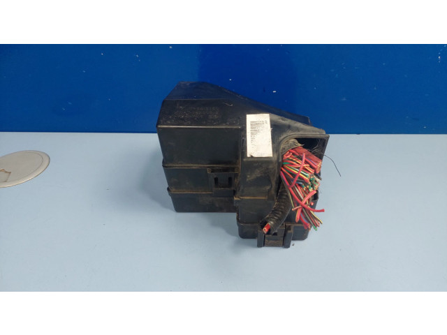 Блок предохранителей 71543150, XW4T14A003E Jaguar S-Type