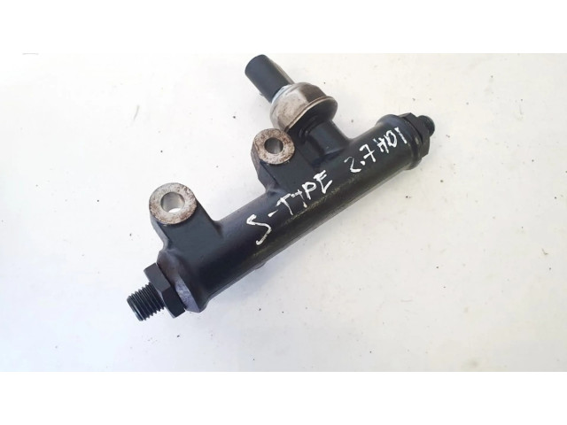 Топливная рампа a2c0001297 Jaguar S-Type 2.7