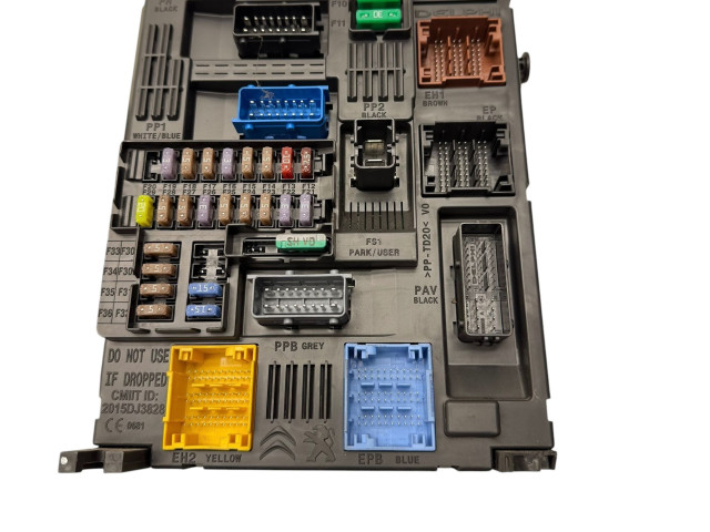 Řídící jednotka 9832694380, 9818703480   Citroen Berlingo 2021