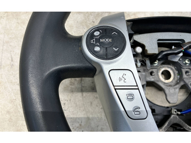Volant Toyota Prius (XW30) 2012