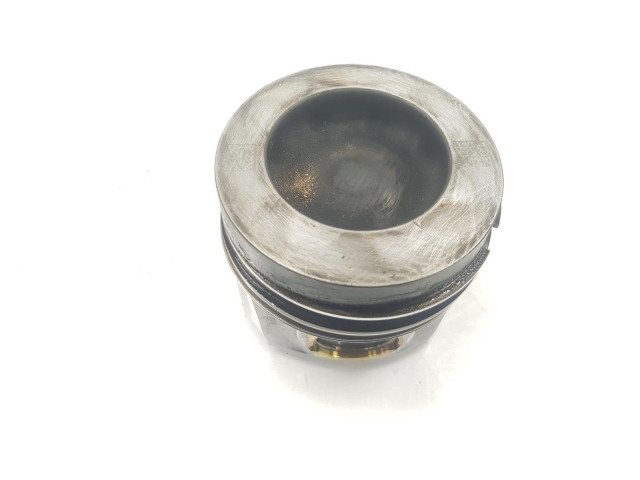  Поршень с шатуном  04L107065A, 04L107065A  Volkswagen Caddy  