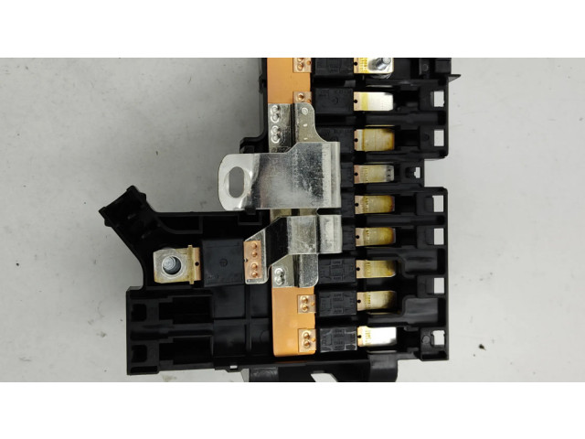 Pojistková skříňka 10688710 BMW M5 2013