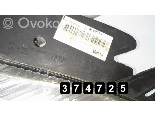 Передняя фара