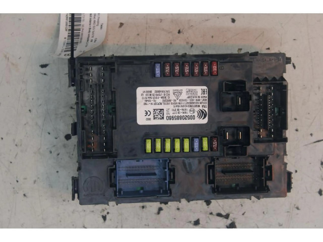 Блок предохранителей    Jeep Renegade    