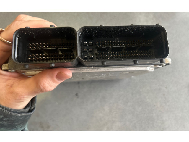 Řídící jednotka 03G906016DM, 1039S06225   Volkswagen Caddy 2005