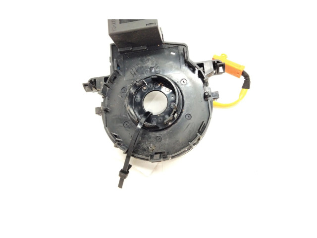 Подушка безопасности водителя    Toyota Yaris