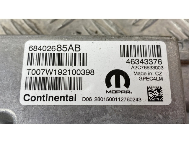 Блок управления двигателя 68402685AB   Jeep Compass