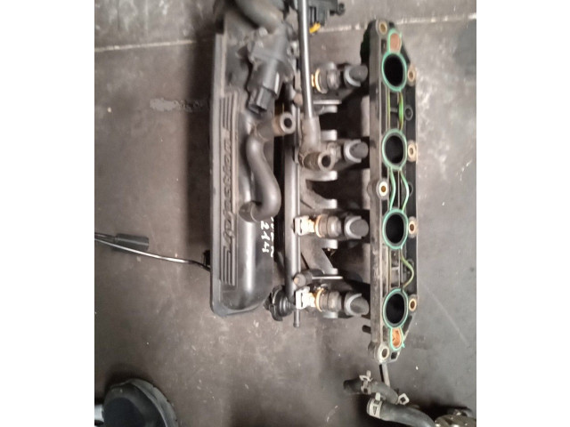 Всасывающий коллектор     Rover 200 XV