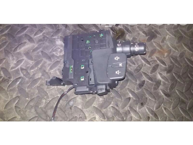 Ручка стеклоочистителей    Renault Scenic RX