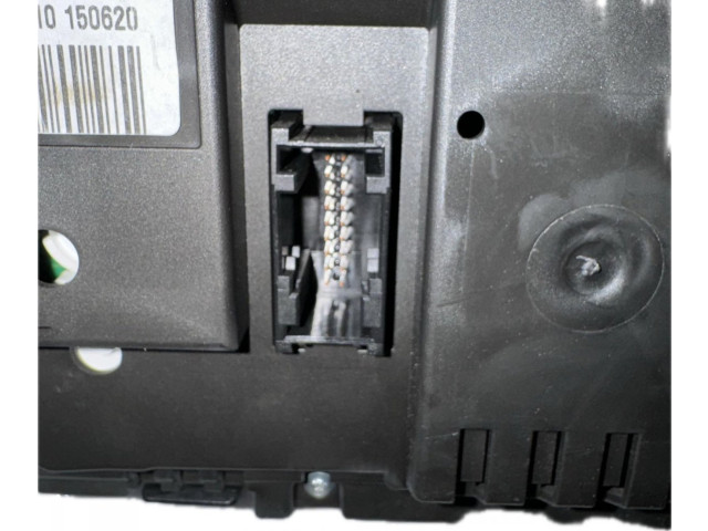 Přístrojová deska BMW X1 E84 2012 62109316127, 924237101