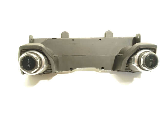 Блок управления климат-контролем 8890669966 Lynk & co 01