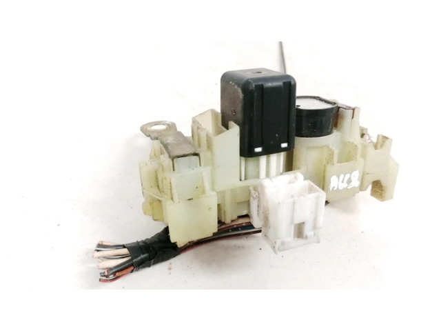 Pojistková skříňka 9098704002, 90987-04002 Toyota Corolla E90 1989