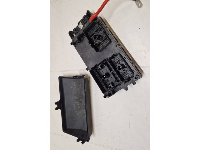 Блок предохранителей 13275881   Saab 9-5    