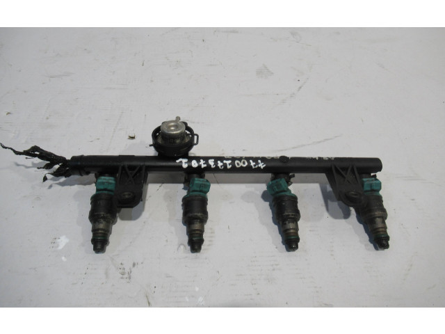 Топливная рампа 7700273702   Renault Clio II  