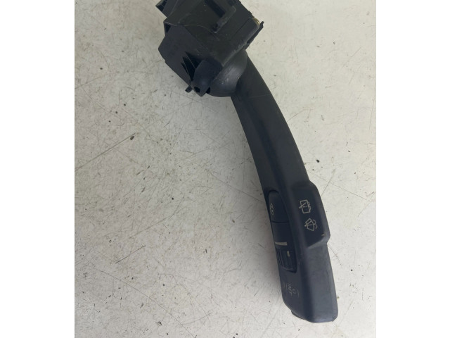 Ручка стеклоочистителей 17D770   Volvo V50