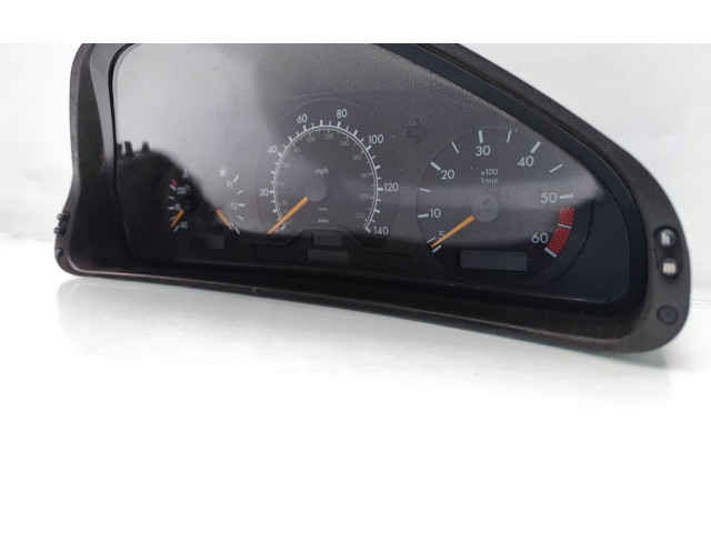 Přístrojová deska Mercedes-Benz E AMG W210 1996 2105400347, 110.008.689