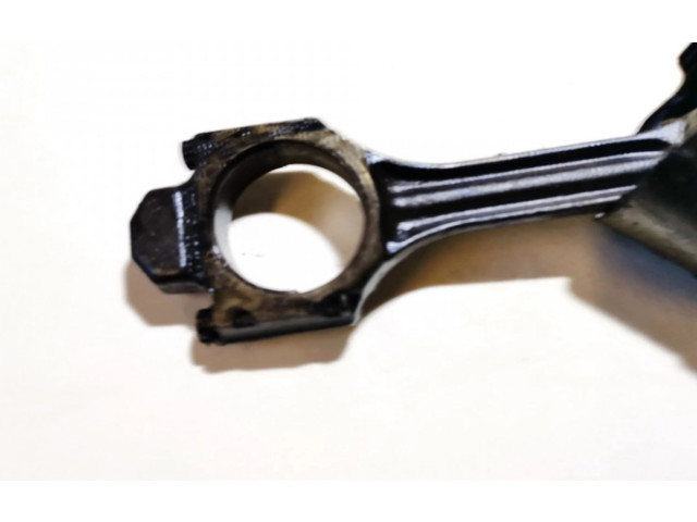 Поршень с шатуном Volkswagen Golf III