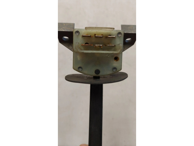 Ручка стеклоочистителей 66092105   Volvo V70