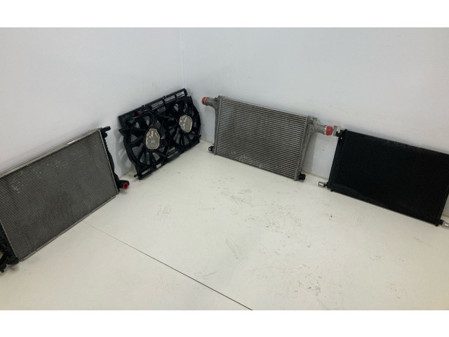 Комплект вентиляторов 4M0121212D Audi Q7 4M 2018