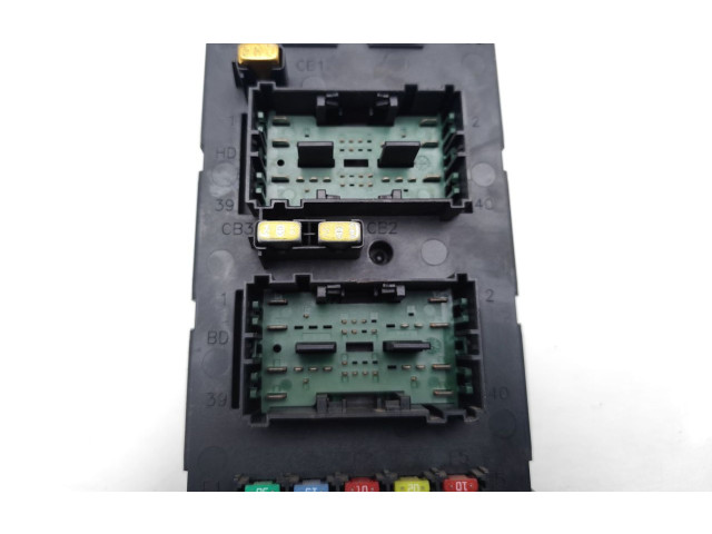 Блок предохранителей 56050593AB Jeep Commander