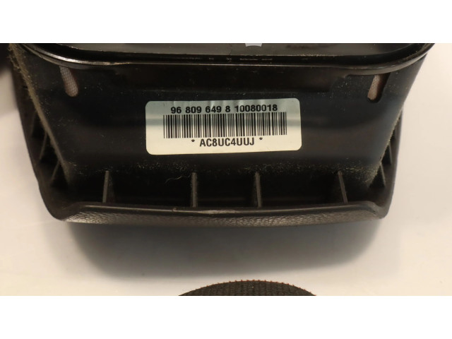 Подушка безопасности водителя    Chevrolet Captiva