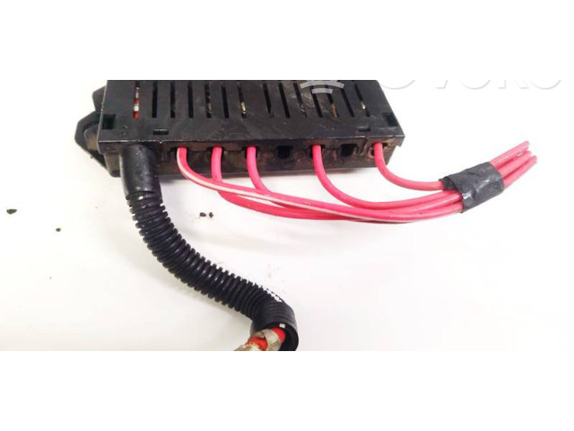 Блок предохранителей 9162323, 9162323 Volvo XC90