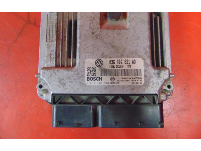 Řídící jednotka 03G906021AQ Volkswagen Caddy 1996