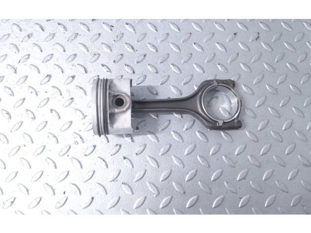 Поршень с шатуном DKLD 04C107065AT, 04E198401S Skoda Fabia Mk3 (NJ) для бензинового двигателя 1.0