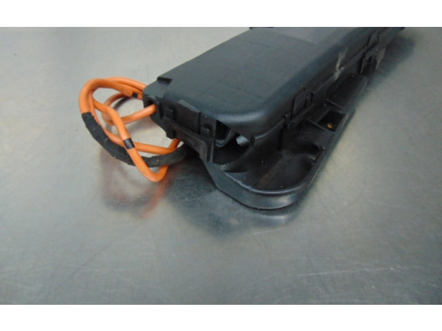 Подушка безопасности в сиденье Volvo V70