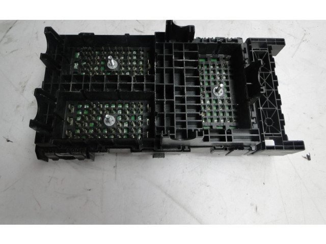 Блок предохранителей 68264525AB Jeep Cherokee