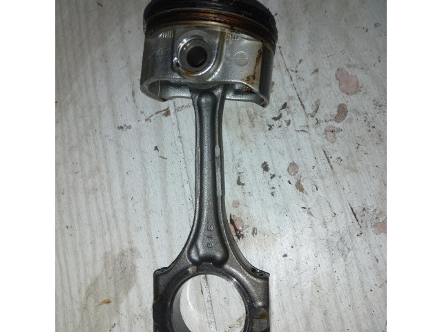 Píst Toyota Prius (XW50) pro benzínový / Электричество motor 1.8