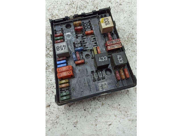 Блок предохранителей    Volkswagen Caddy    