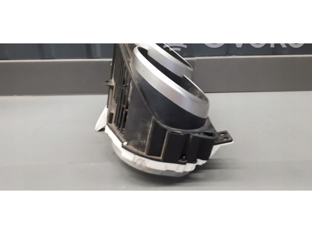 Спидометр (приборный щиток) 8LBS3PA Mazda 3 I