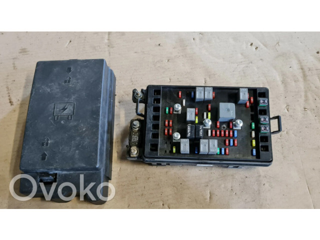 Блок предохранителей  153283007   Chevrolet TrailBlazer    