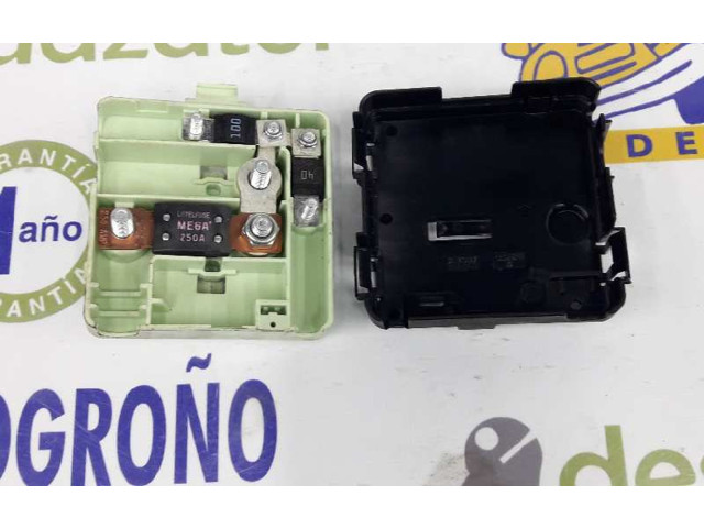 Блок предохранителей 61136928945, 6928945   BMW X3 E83    