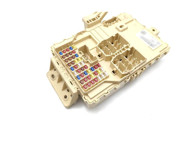 Блок предохранителей 91950-J7641 KIA Ceed